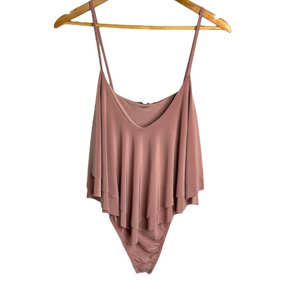 Boohoo Mauve Flounce Bodysuit Size 12 US Layered Ruffle Snap Crotch - Picture 3 of 8